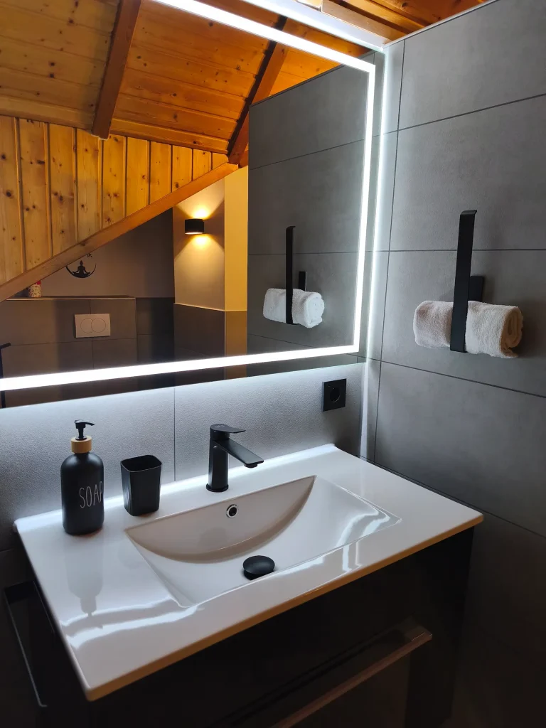 Badezimmer der Ferienwohnung Burgzauber im Haus 113 in Burghausen