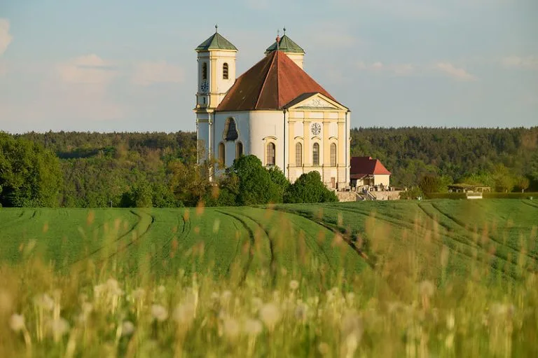 Wallfahrtskirche Marienberg über dem Salzachtal bei Burghausen